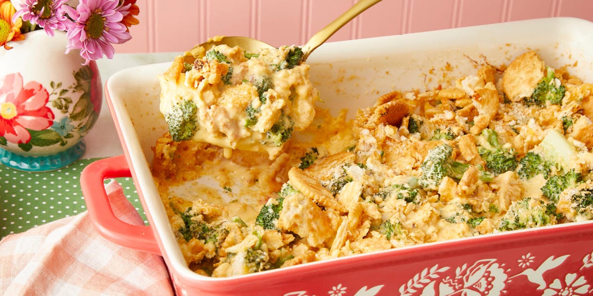 Pioneer Woman's Secret: Ultra-Creamy Velveeta Broccoli Casserole